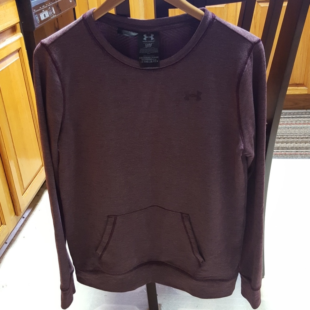 Under Armour Cold Gear sweatshirt